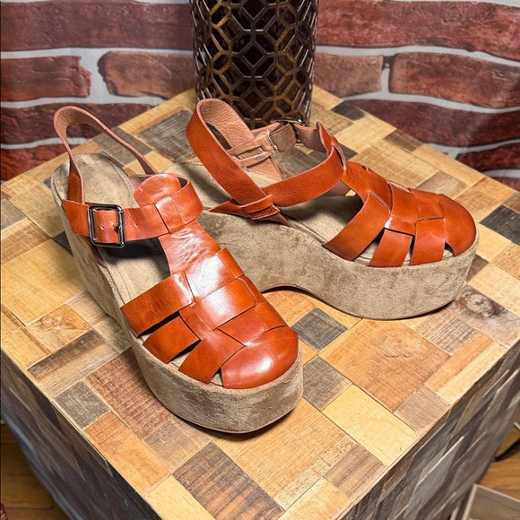 👡 Jeffrey Campbell Women's Platform 70’s Style Fisherman Sandals — Cognac — 8.5 - Picture 11 of 11